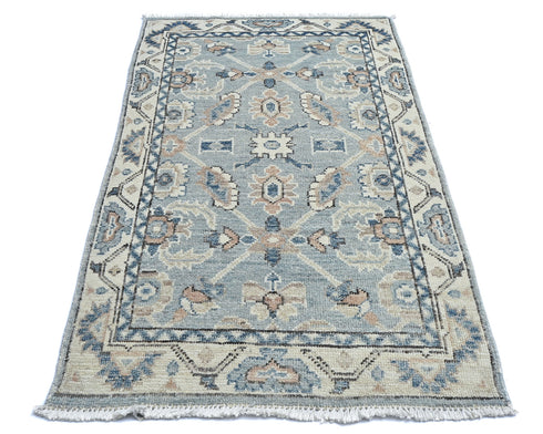 Alfombra tradicional turca de lana teñida con tinte natural, anudada a mano, color gris Oushak, 3x5