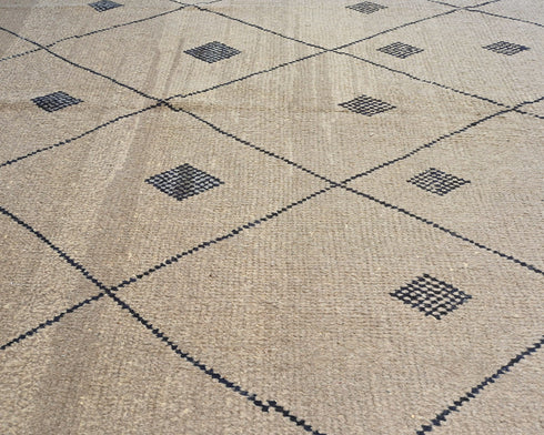 8x11 Moroccan Gray Hand Woven Wool Area Rug