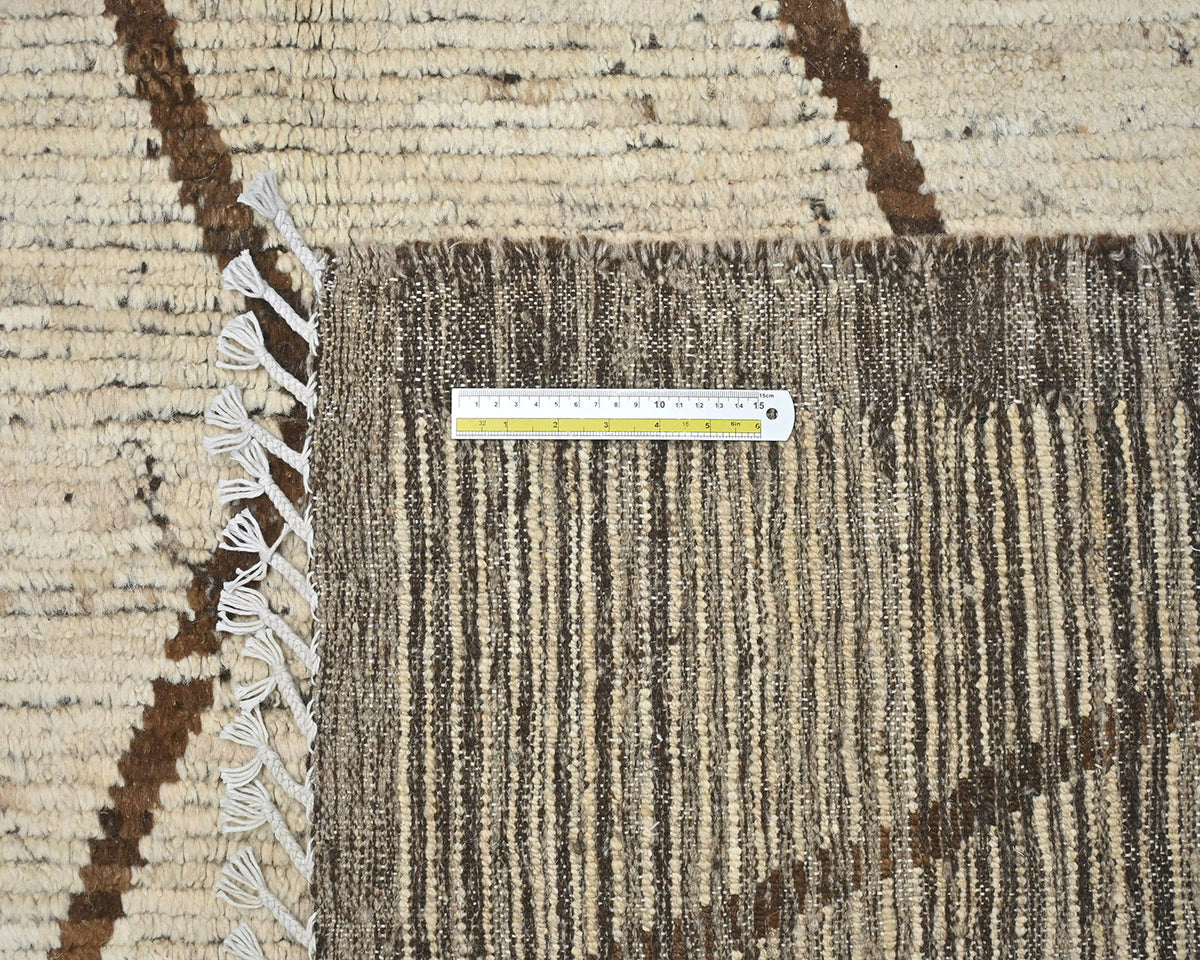 Alfombra marroquí de lana tejida a mano en beige de 10 x 14 pulgadas