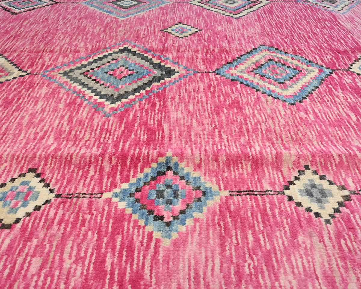 Alfombra marroquí de lana tejida a mano en color rosa de 9 x 12 pulgadas