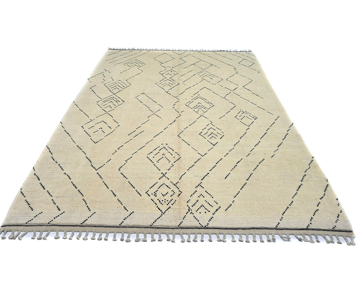 Alfombra marroquí de lana tejida a mano en beige de 7 x 11 pulgadas