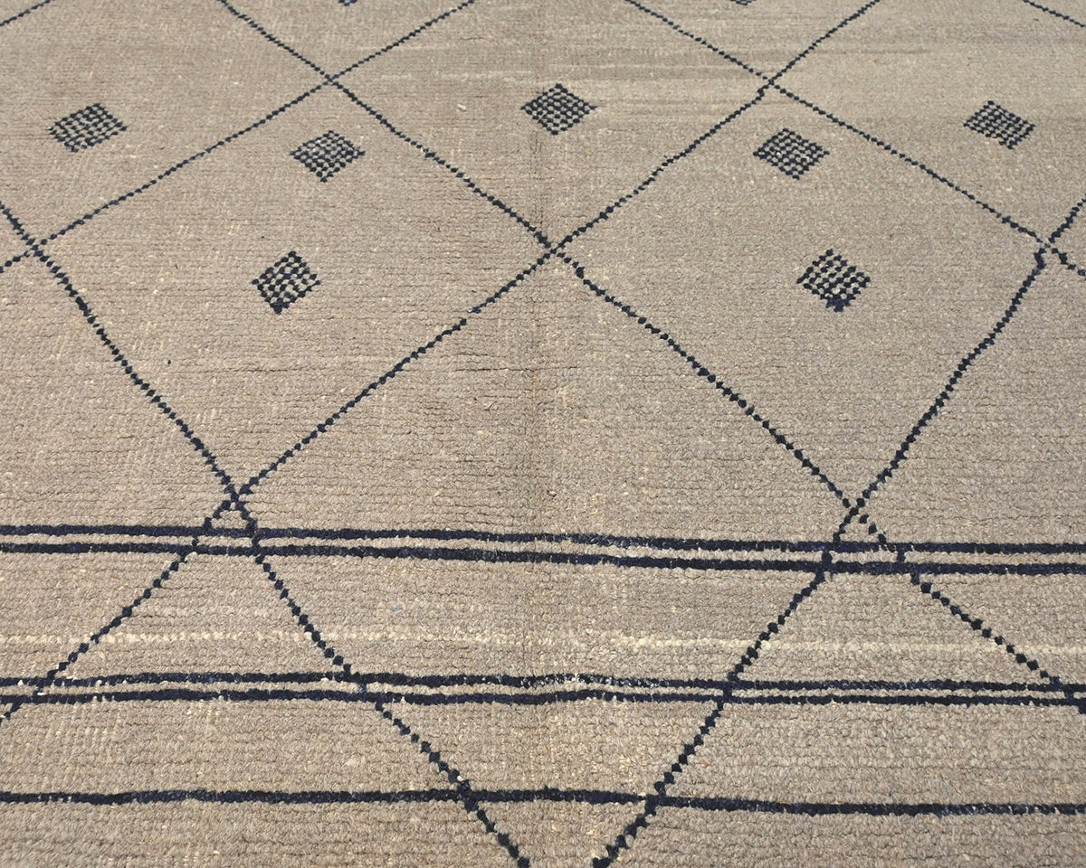 Alfombra marroquí de lana tejida a mano en gris de 8 x 11 pulgadas