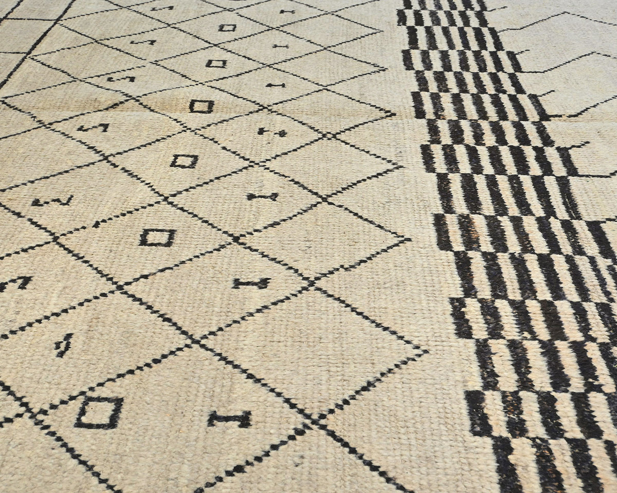 8x10 Moroccan Beige Hand Woven Wool Area Rug