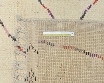 Alfombra marroquí de lana tejida a mano en beige de 8 x 11 pulgadas