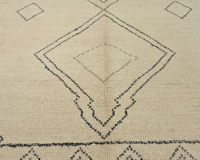 Alfombra marroquí de lana tejida a mano en beige de 9 x 14 pulgadas