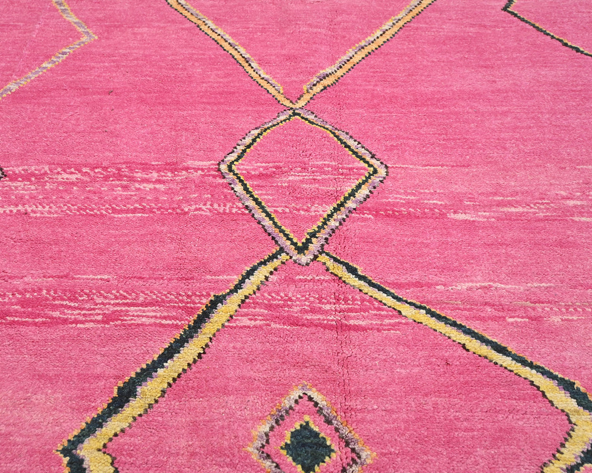Alfombra marroquí de lana tejida a mano en color rosa de 8 x 11 pulgadas