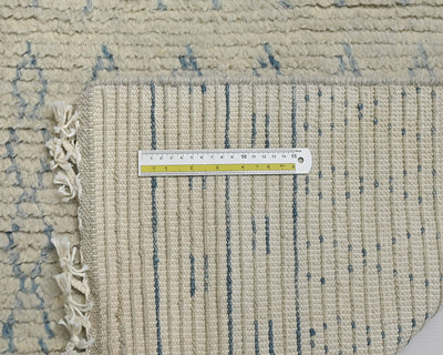 Alfombra marroquí de lana tejida a mano en beige de 4 metros