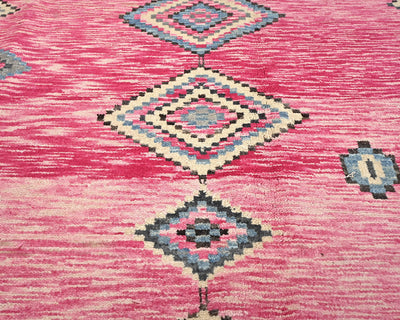Alfombra marroquí de lana tejida a mano en color rosa de 9 x 12 pulgadas
