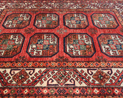Alfombra de lana teñida vegetal anudada a mano Ersari roja de 4x6